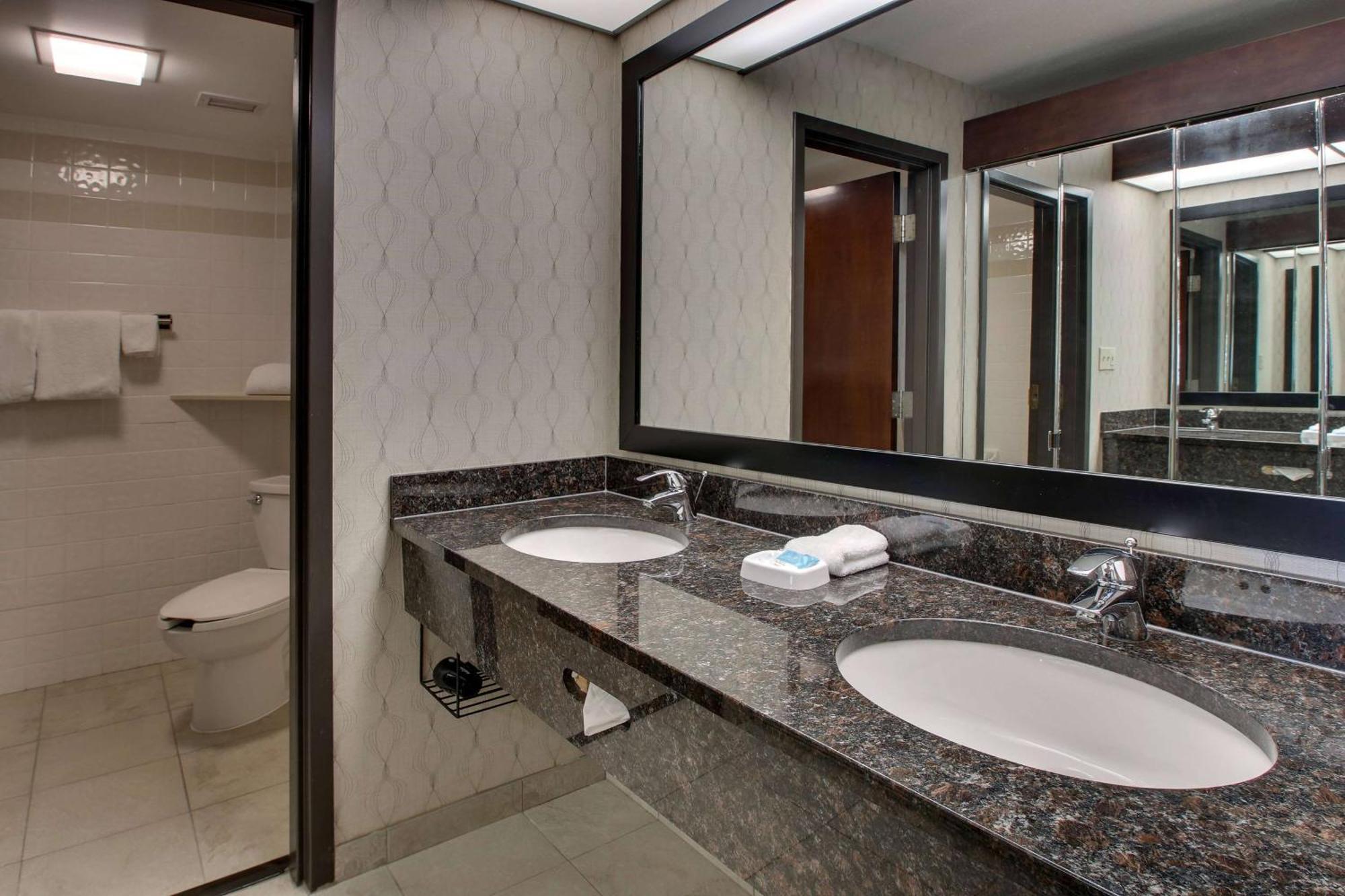 Heritage Inn & Suites The Woodlands, Trademark By Wyndham Ngoại thất bức ảnh